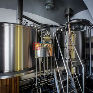 1000L Equipo de elaboración de cerveza comercial de alta calidad y tanque de fermentación cónico en República Checa Venta caliente
