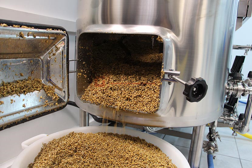 Puerta lateral rectangular 矩形 侧门 _ 副本