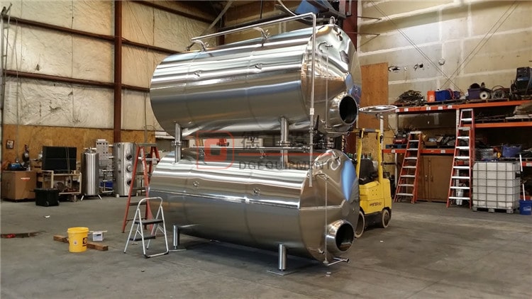 Tanques de lager apilados-min