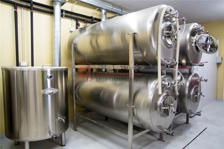 tanque horizontal de cerveza lager1-min