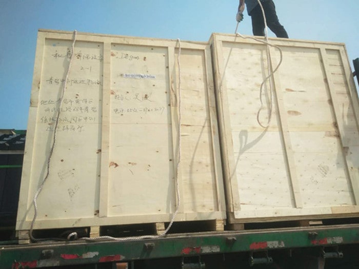 Transporte con estuche de madera