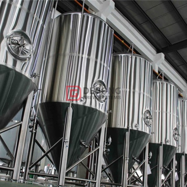 Equipo de elaboración de cerveza comercial 10BBL / 20BBL Certificación CE / TUV Equipo de cervecería de pared doble pequeña / mediana / grande para la venta