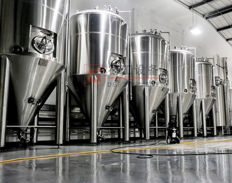 Tanque de fermentaci&oacute;n de 20bbl